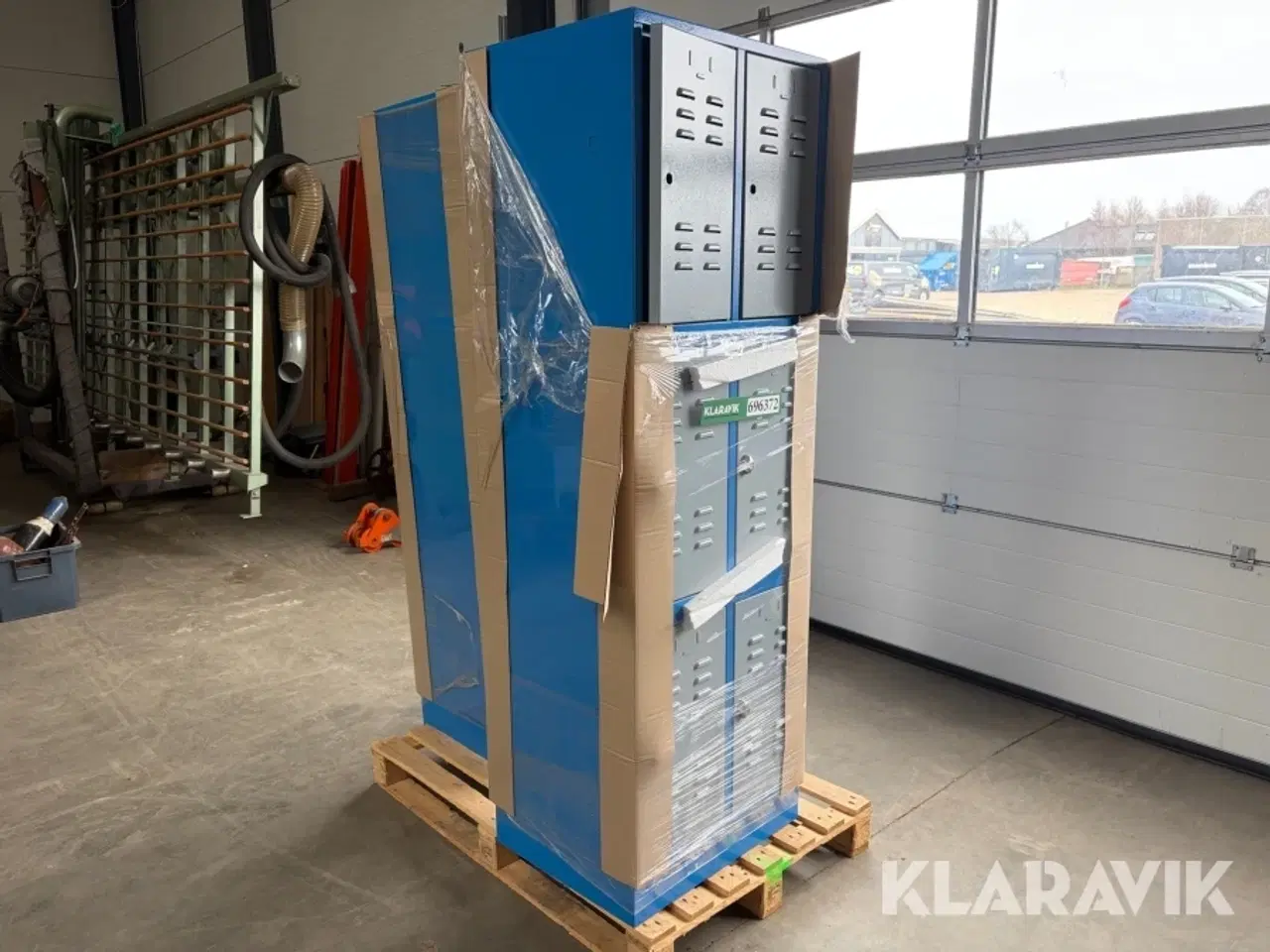 Billede 3 - Værkstedsskabe -2 styks