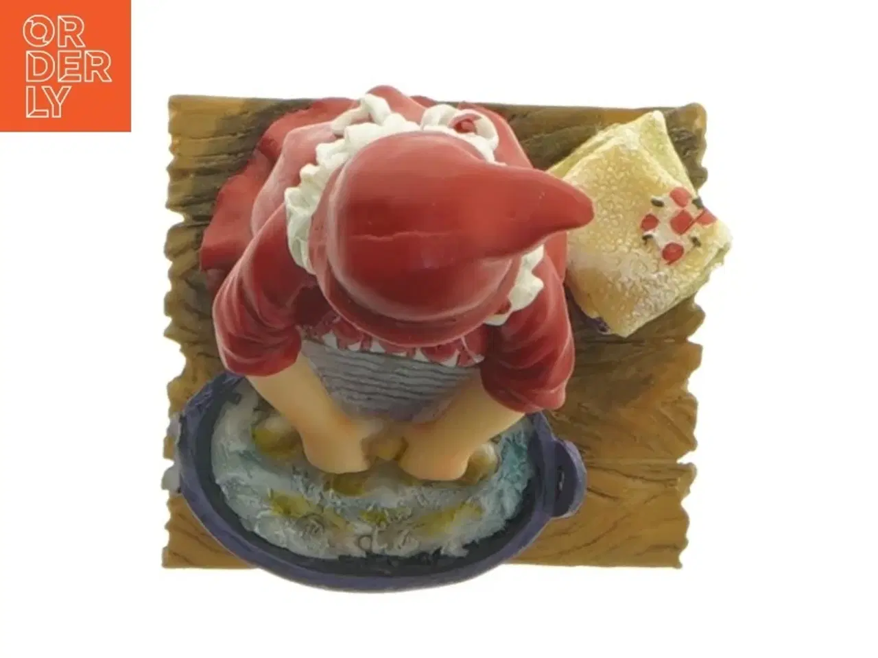 Billede 3 - Keramiknisse figur (str. 10,5x5,5x6 cm)