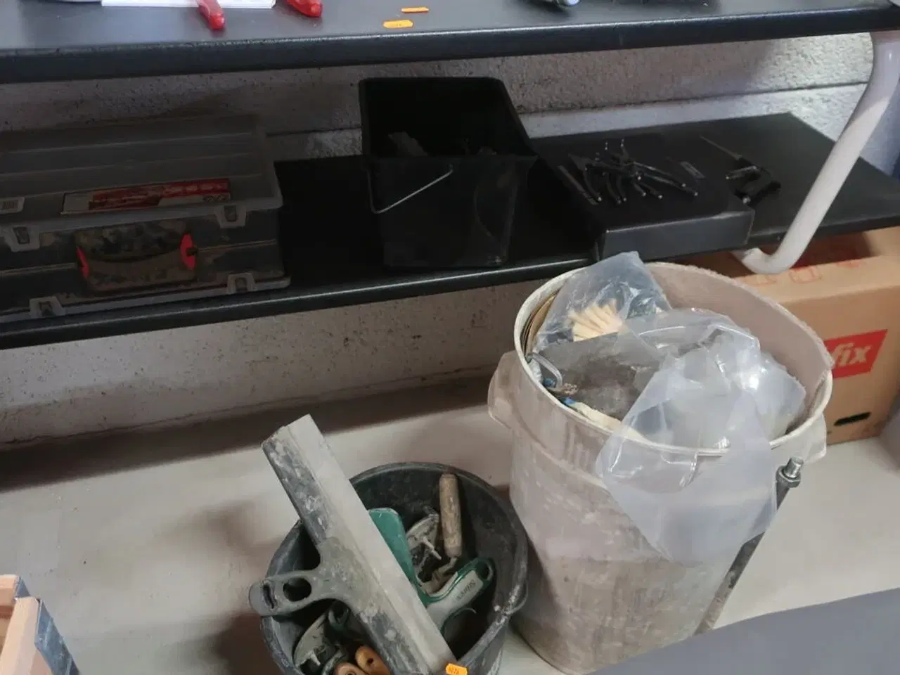 Billede 4 - Arbejdsbord med div. Værktøj