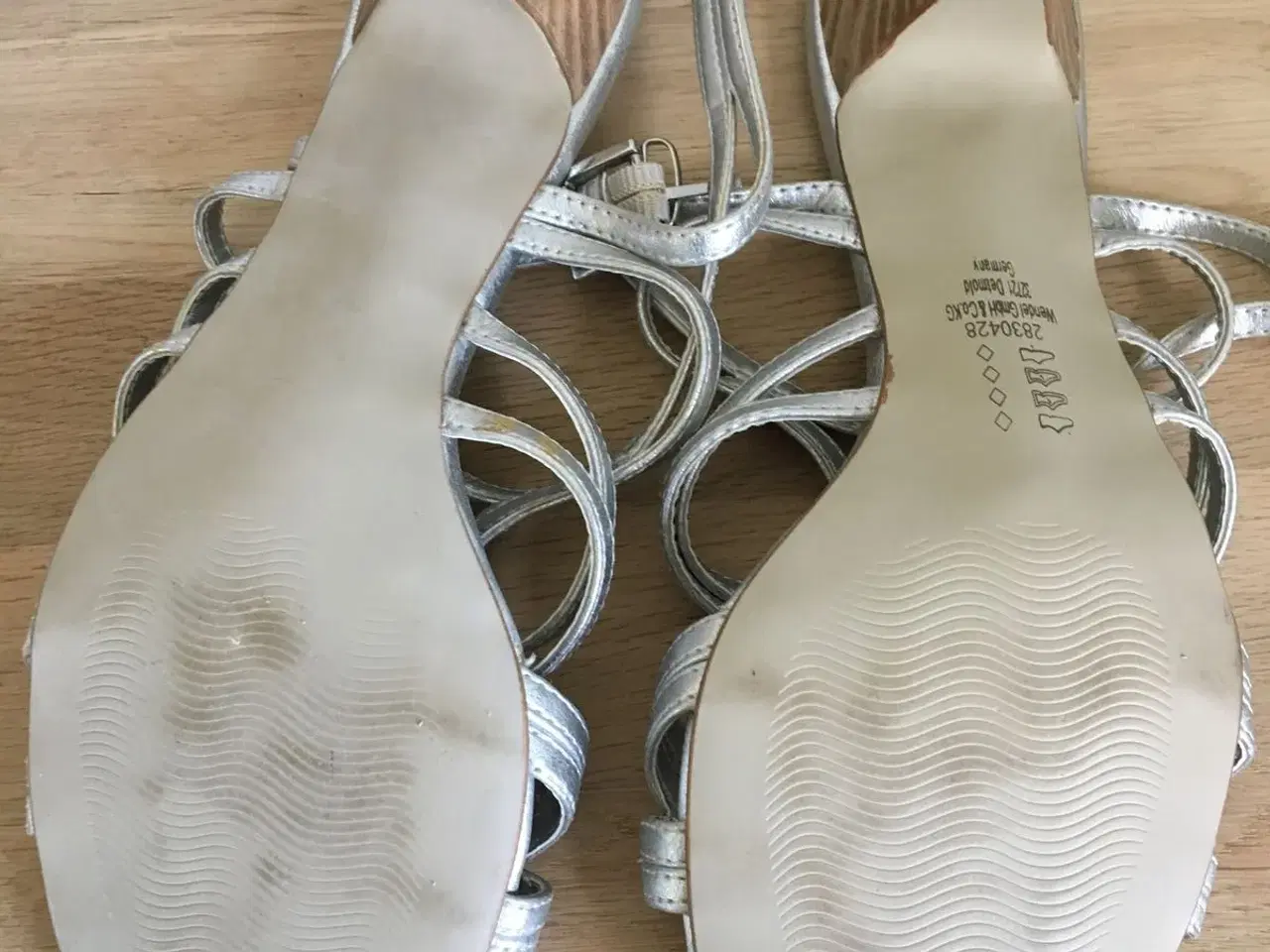 Billede 3 - Sølv sandaler