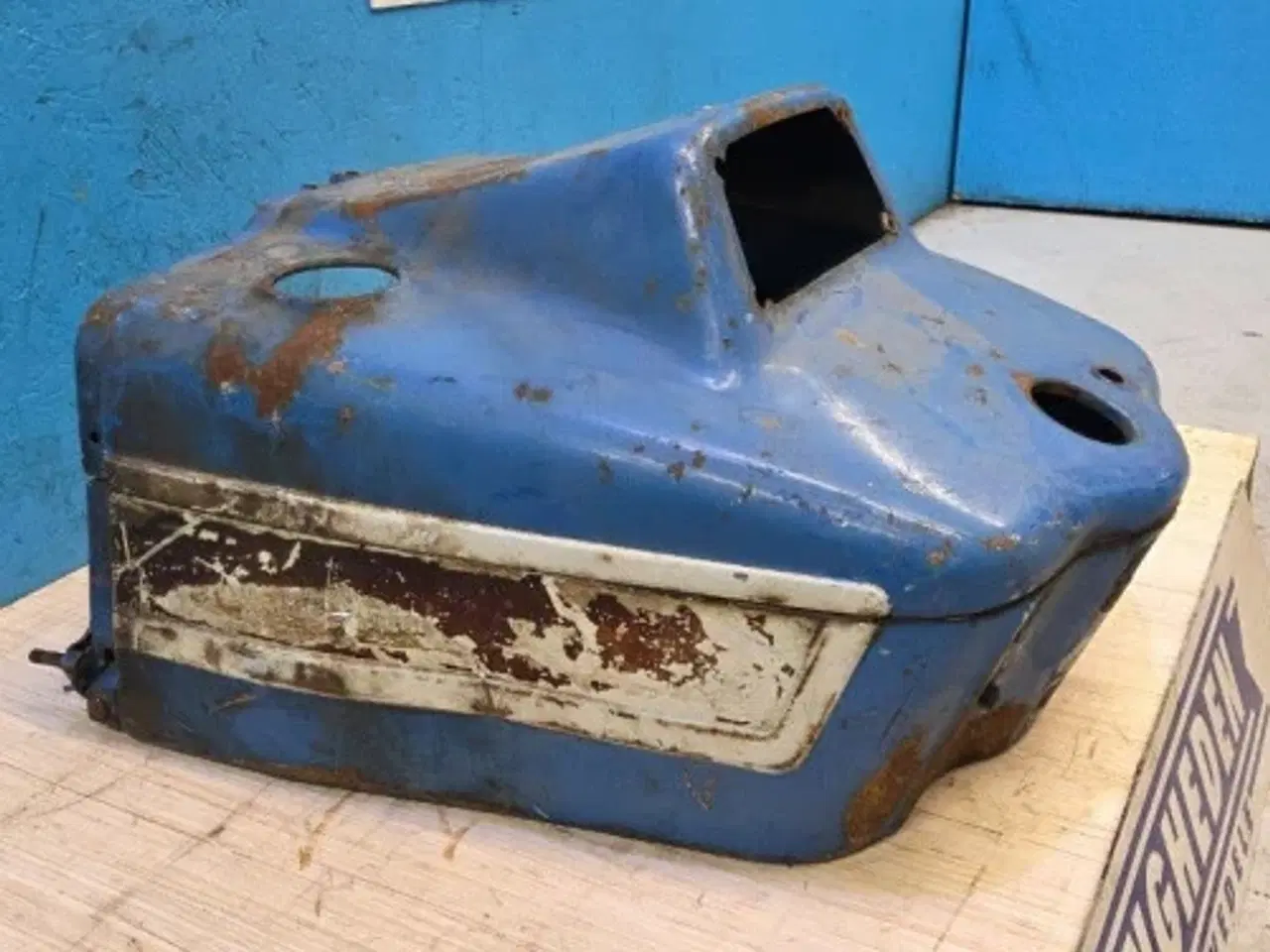 Billede 14 - Ford 5000 Select-O-Speed Motorhjelm 