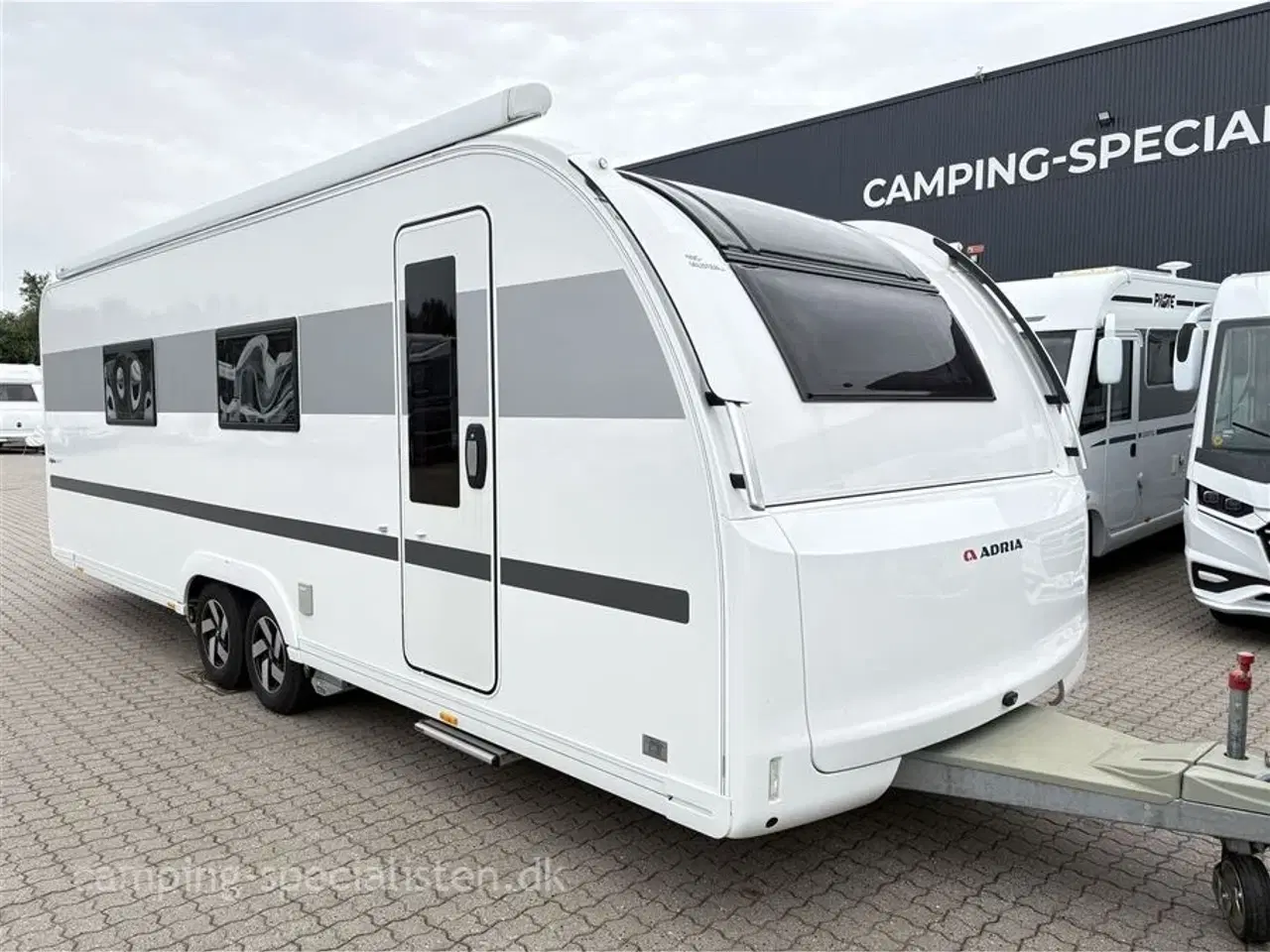 Billede 2 - 2022 - Adria Alpina 663 HT Twin Adria Alpina 663 HT Twin 2022 - masser af udstyr! Se den nu hos Camping-Specialisten.dk
