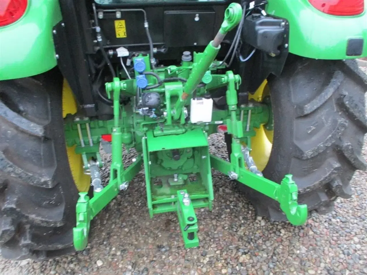 Billede 3 - John Deere 5067E  med koblings frit vendergear ved rattet og 40kmt gearkasse