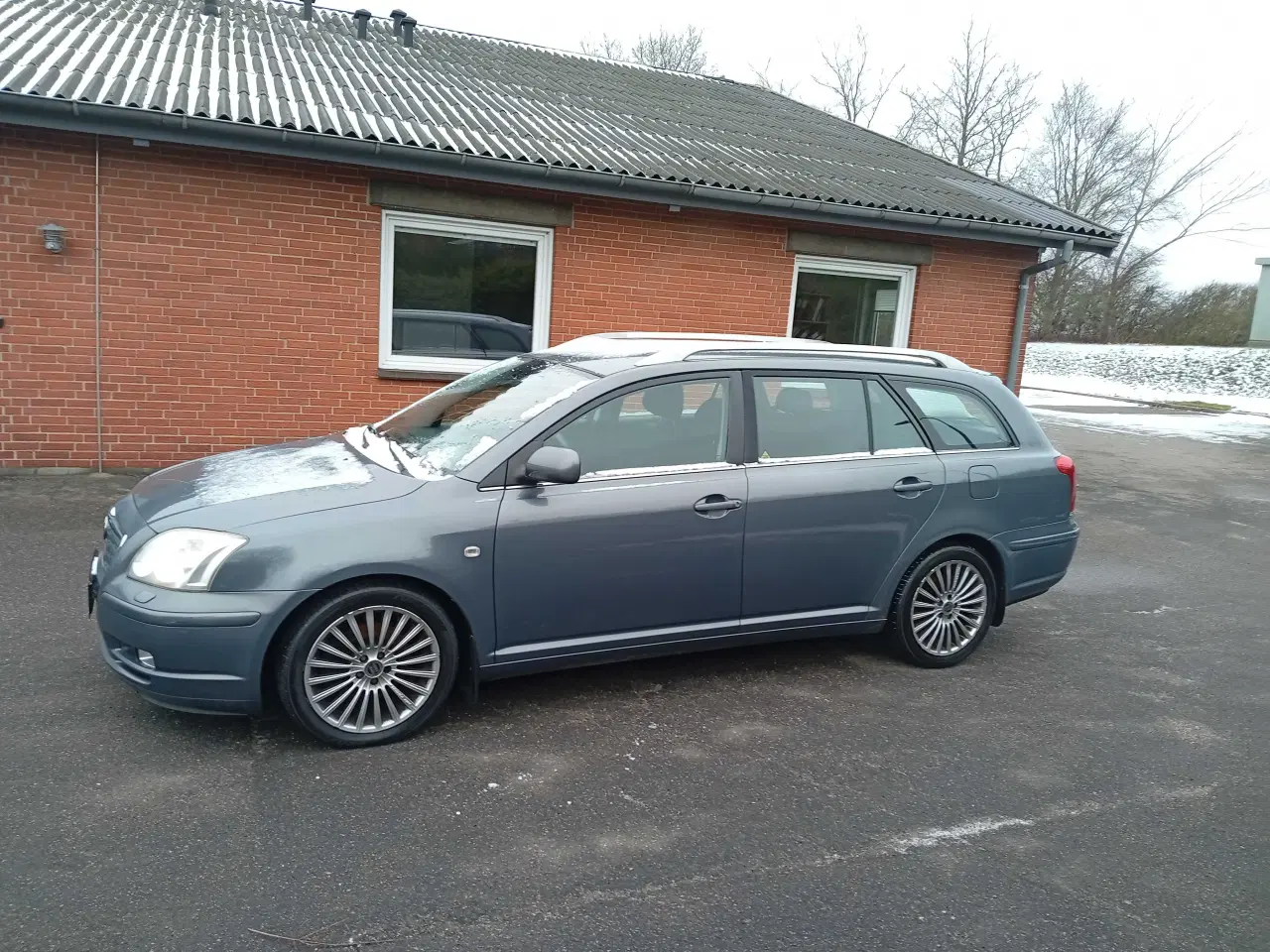 Billede 2 - Toyota Avensis Station 2,0 Benzin
