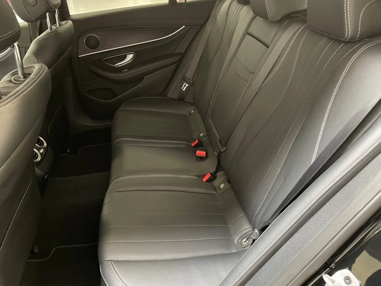 Billede 7 - Mercedes E300 de 2,0 stc. aut. 4Matic