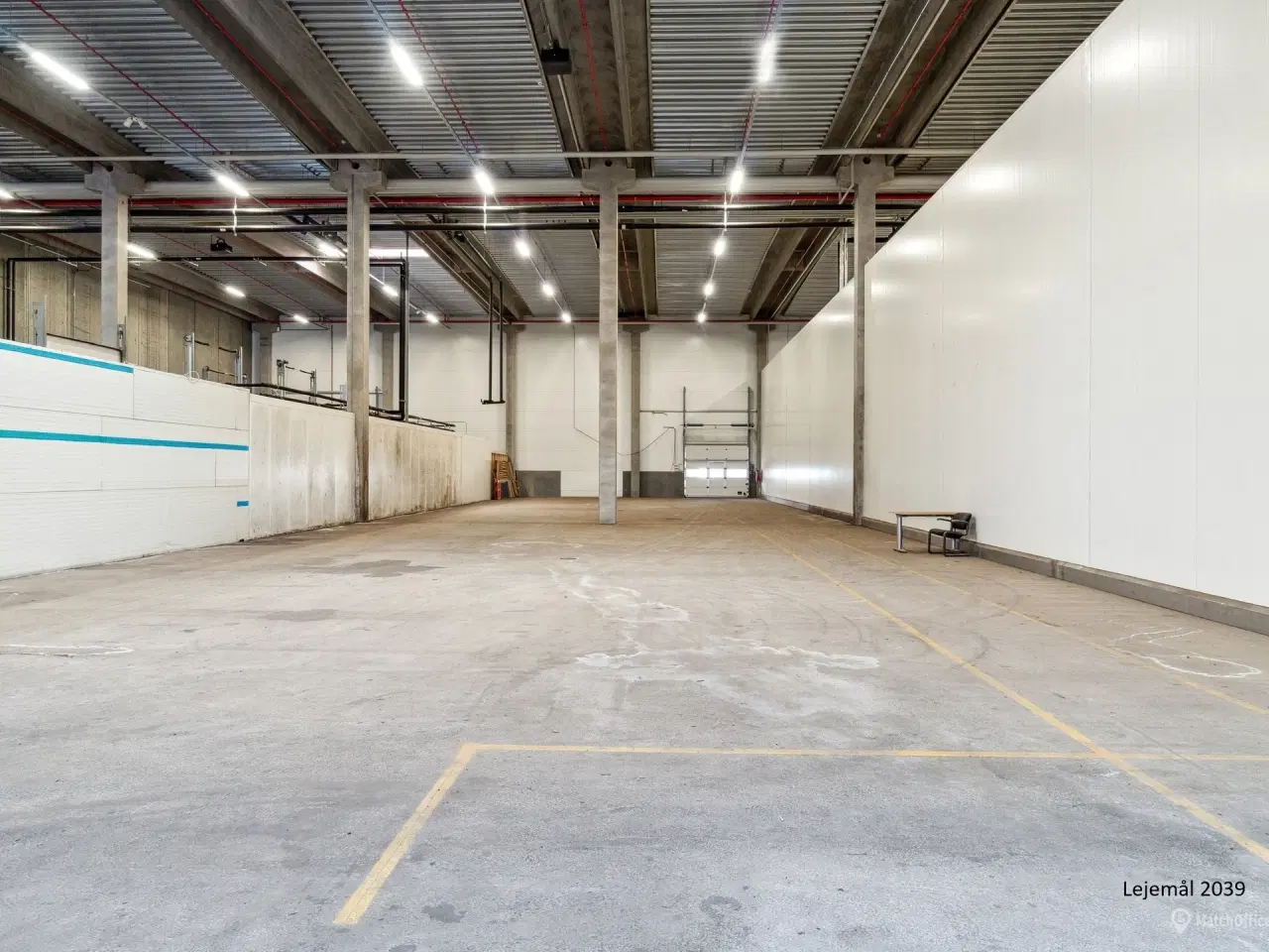 Billede 1 - Logistiklejemål med porte og ramper og en loftshøjde op til 10 meter