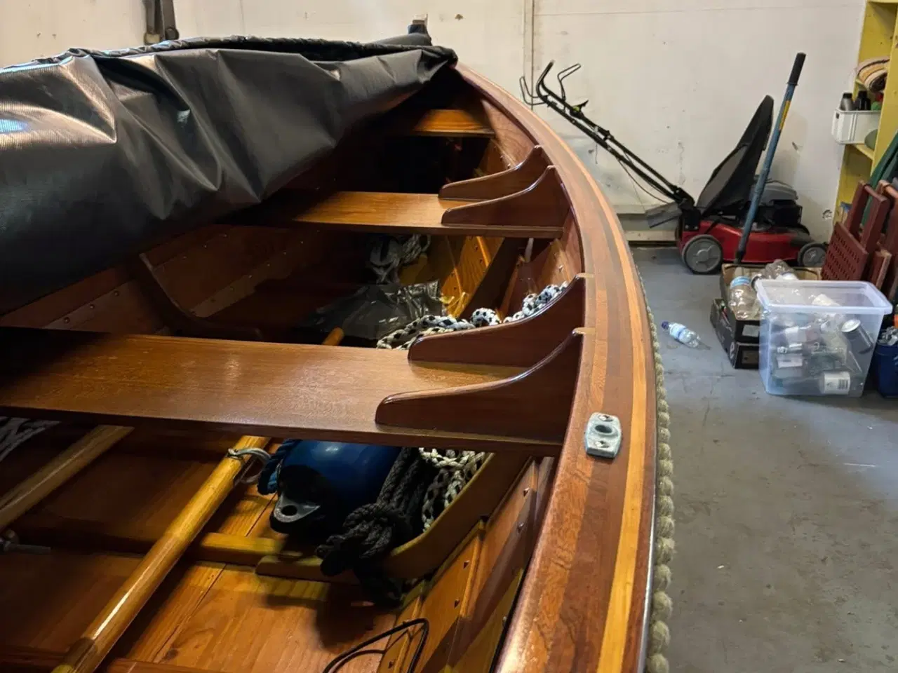 Billede 2 - Smuk og unik træbåd