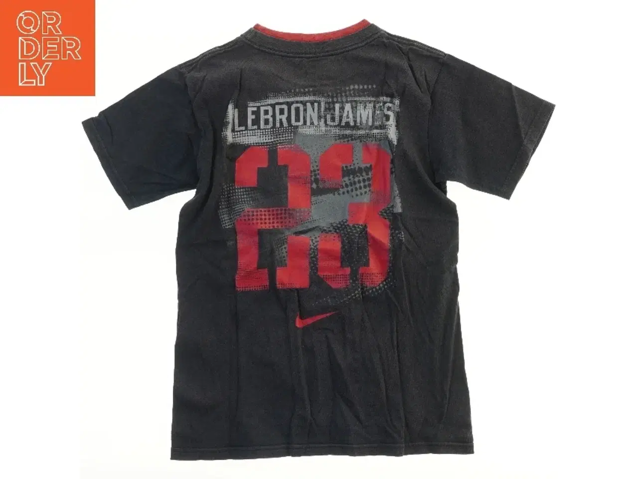 Billede 2 - LeBron James T-shirt fra Nike (str. 140)