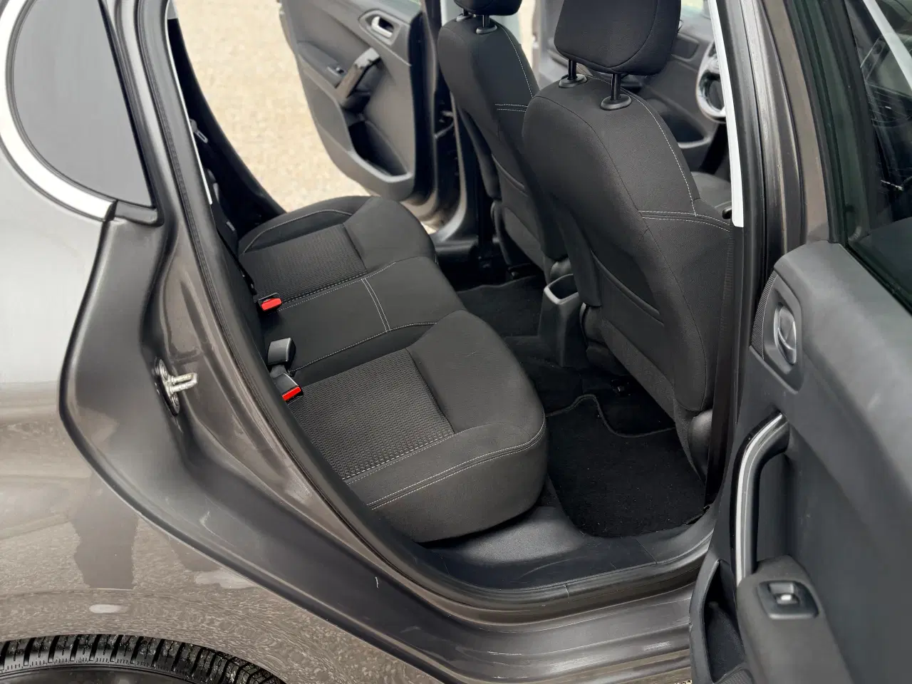 Billede 13 - Peugeot 208, modelår 2017, Diesel