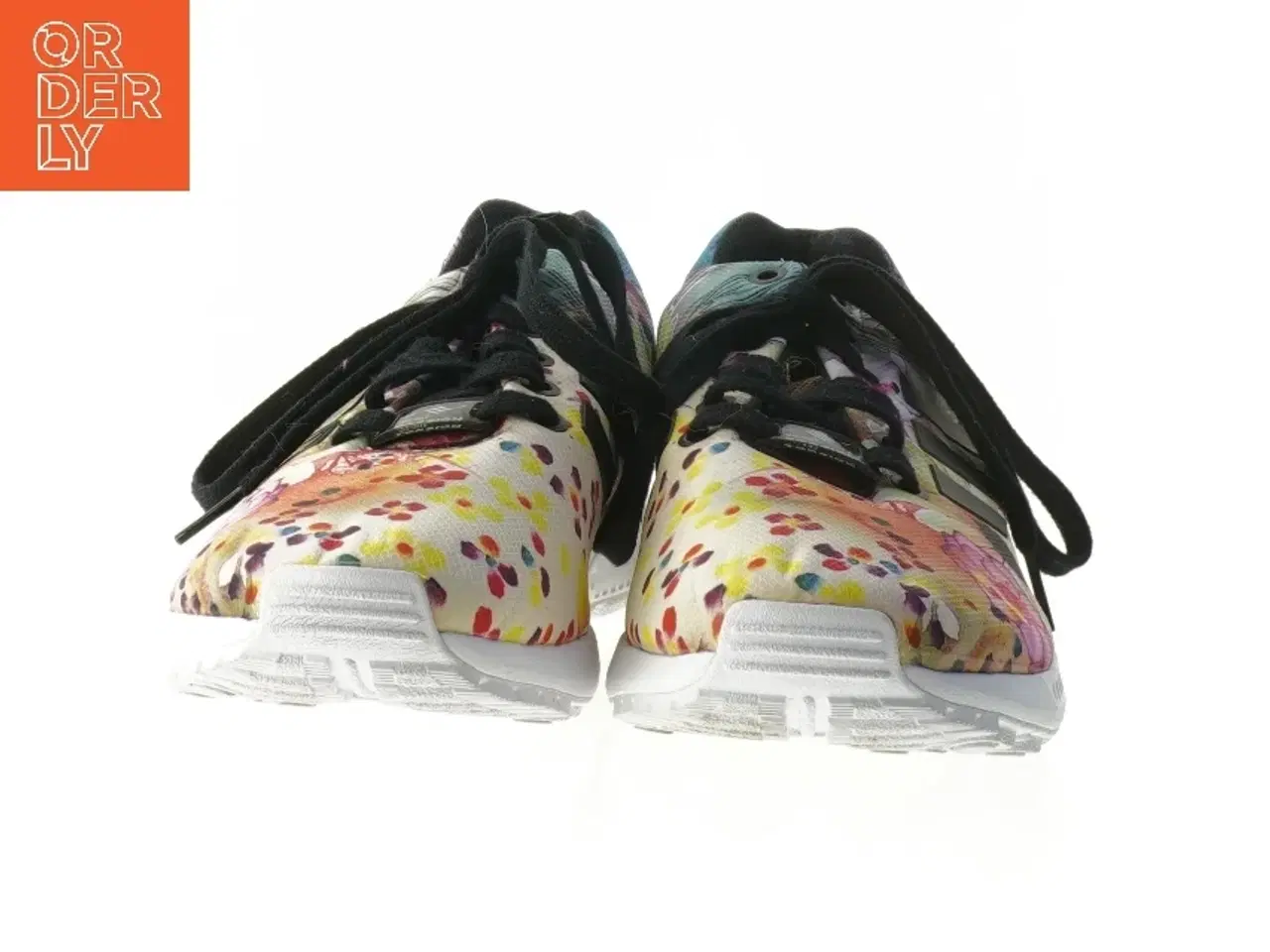 Billede 3 - Adidas løbesko med blomstermønster fra Adidas (str. 39,5 )