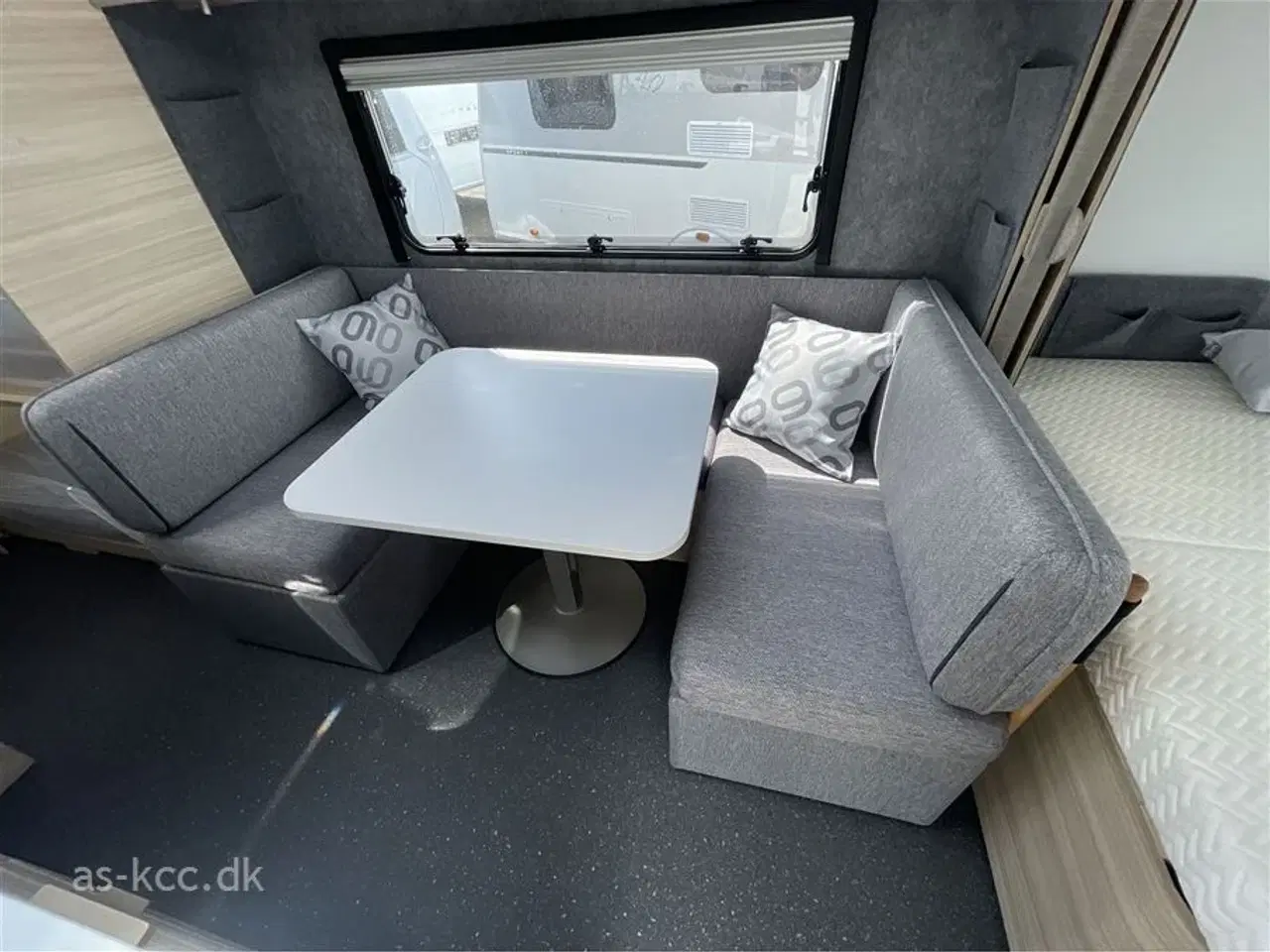 Billede 6 - 2026 - Adria Altea 552 PK Kampagne Adria Altea 552 PK 60 Years årg. 2025 7 Sovepladser, 6 Siddepladser med stor kampangnepakke