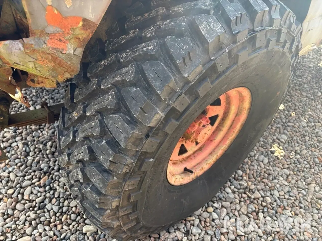 Billede 5 - Bil Nissan Patrol 3,3 6 cylinder - kan bruges til stumper