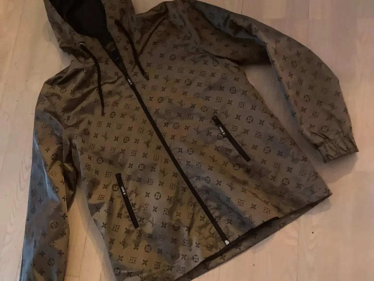 Billede 2 - Dejligt overgangs jakke i xxl