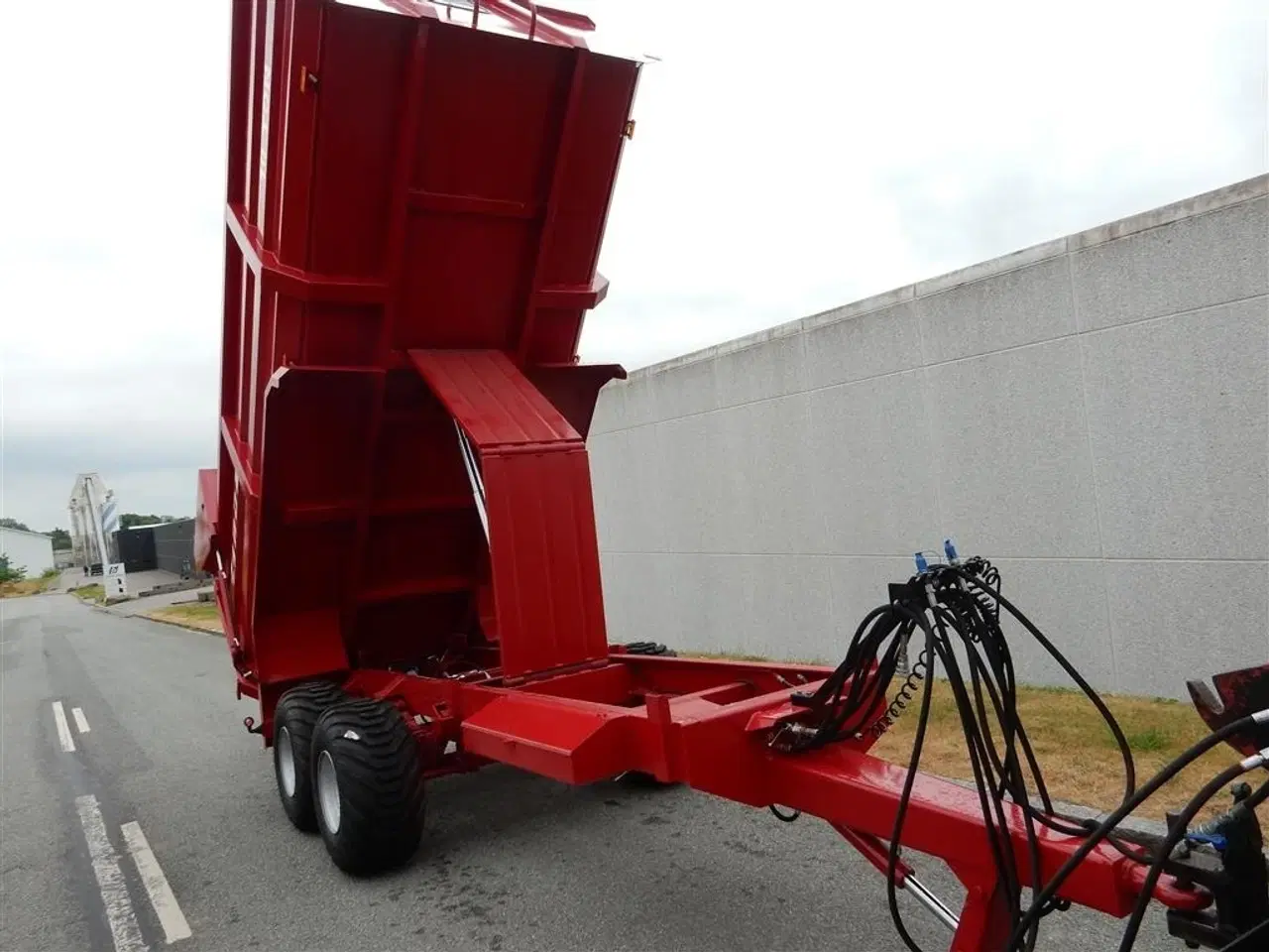 Billede 9 - Tinaz 10 tons bagtipvogn med hydr. bagklap