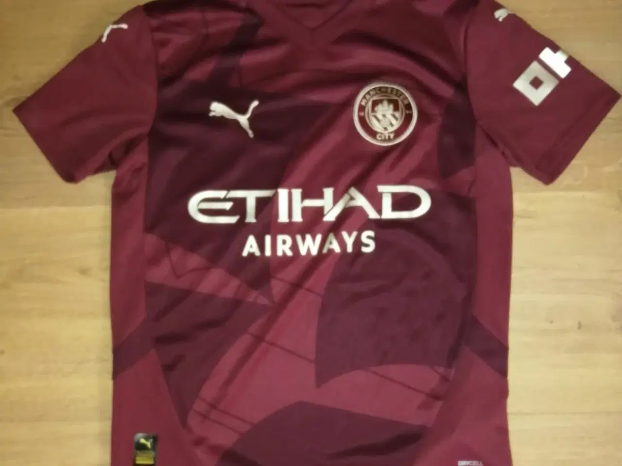 Billede 2 - SOM NY, MANCHESTER CITY 3 TRØJE 24/25, 13-14 ÅR