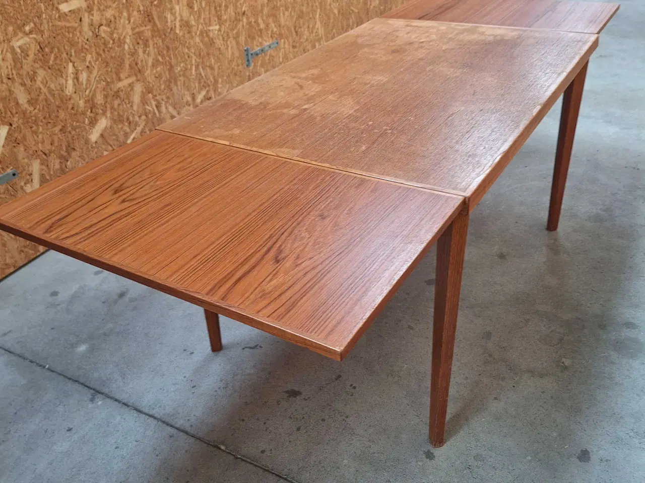 Billede 2 - Teak spisebord