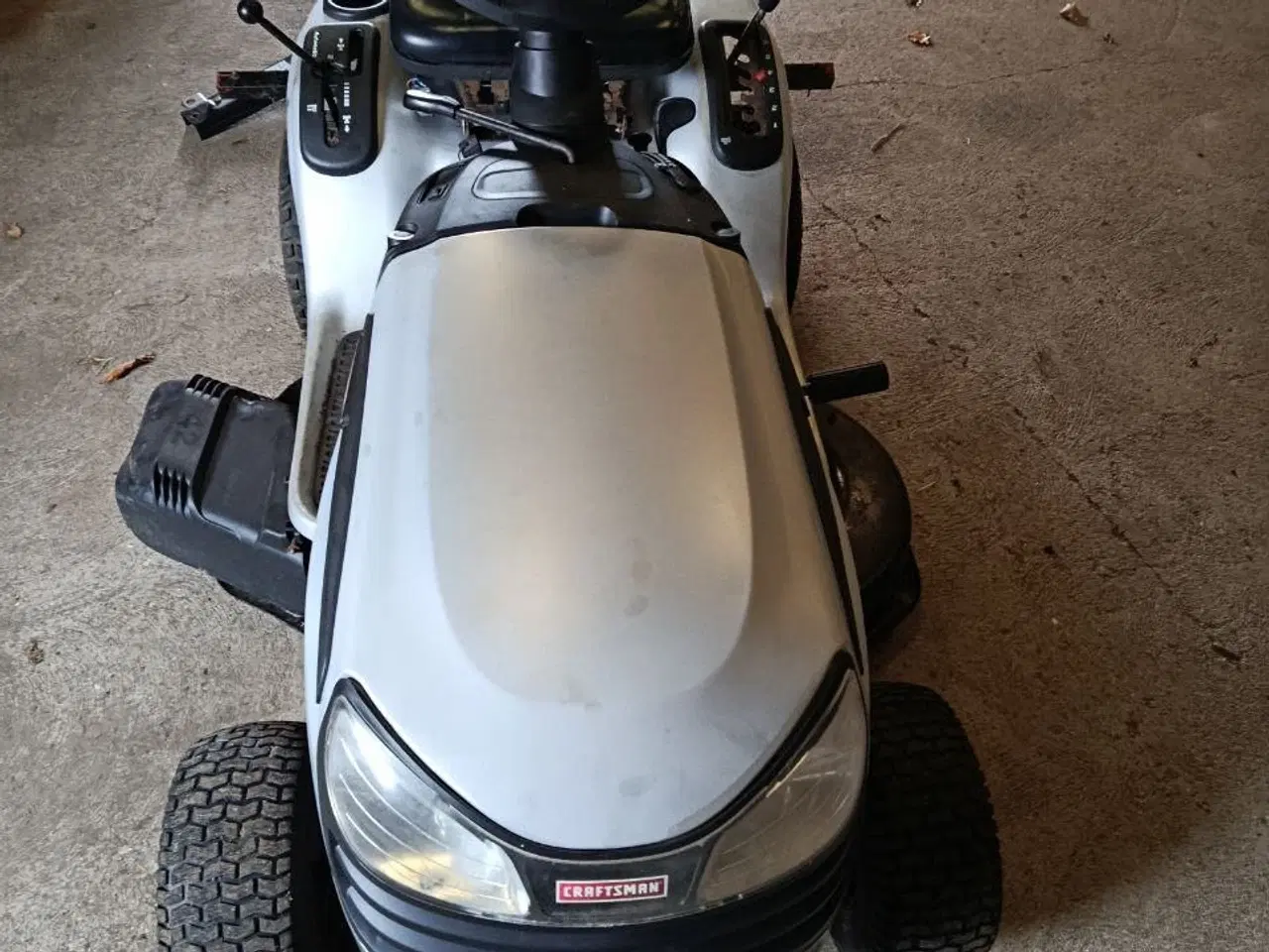 Billede 1 - Havetraktor craftsman 17.5 med el rive og tipvogn