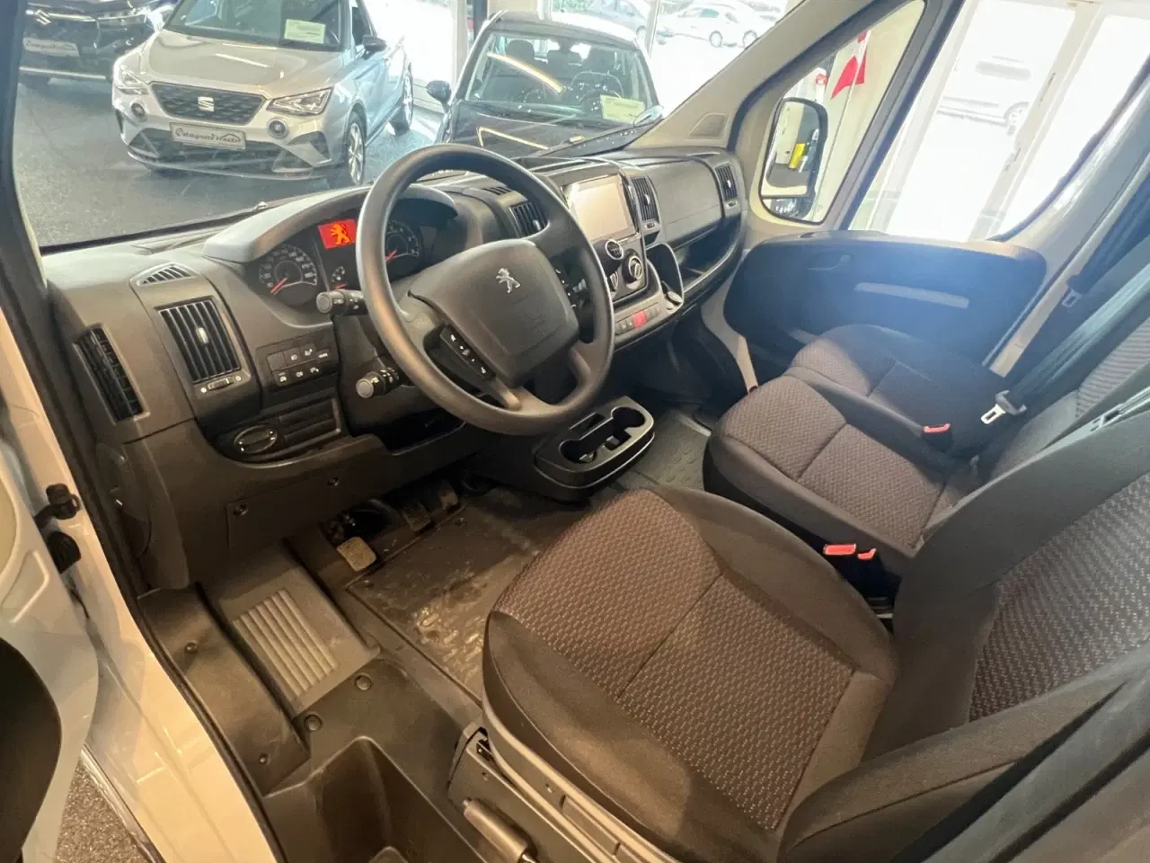 Billede 8 - Peugeot Boxer 435 2,2 BlueHDi 165 L2H2 Premium