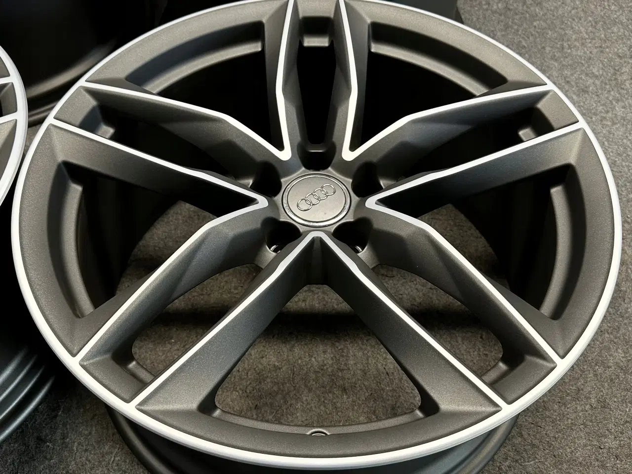 Billede 4 - AUDI A5 8T 8T0 S5 RS5 20 9.0" x 20" 5x112 ET 29