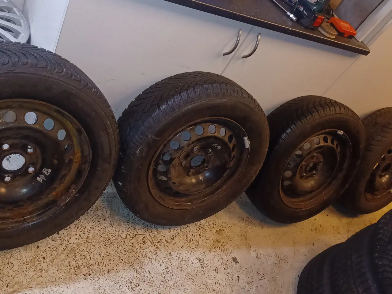 Billede 1 - VW, Skoda vinterhjul.