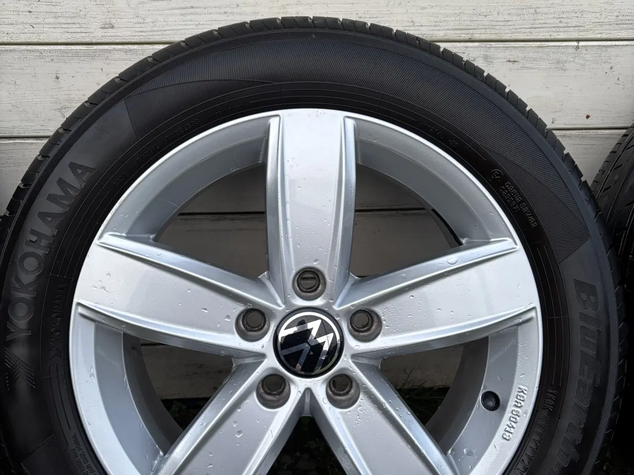 Billede 2 - Flotte alufælge med sommerdæk