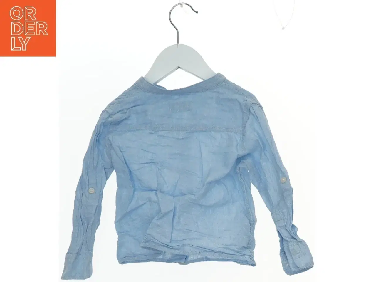 Billede 2 - Lyseblå skjorte fra Mng (str. 98)