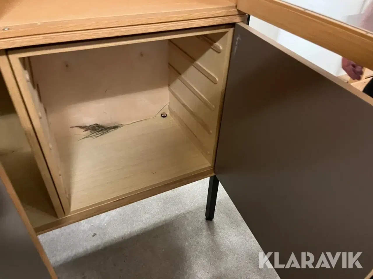 Billede 7 - Skabe med glaslåger 6 styk