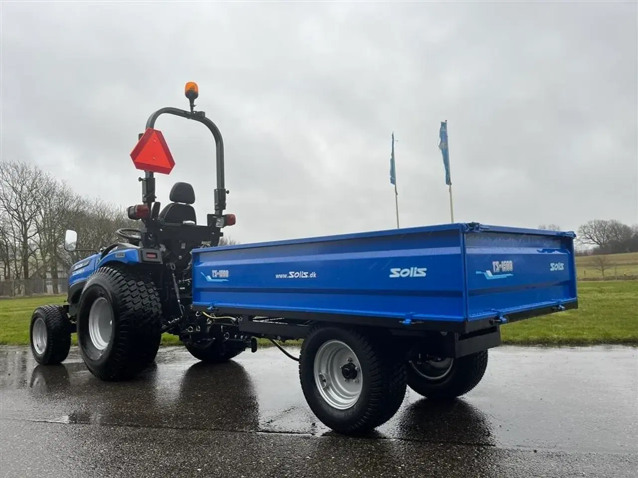 Billede 8 - - - - Solis TS1500 tipvogn med bagtip, aftagelige sider og fine brede dæk.