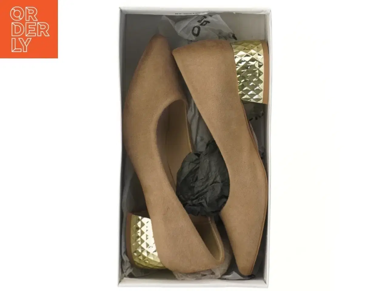 Billede 3 - beige pumps fra Filippo – model DP2101/21 BE (str. 36 )