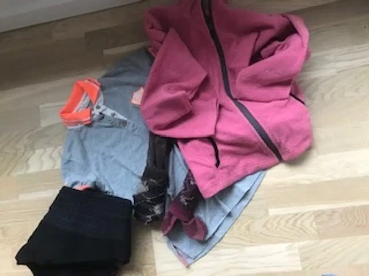 Billede 4 - Lille udvalg af ridetøj sælges samlet
