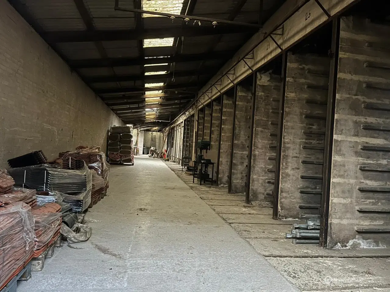 Billede 1 - Gammel Teglværk med mange muligheder til leje i Midt- og Vestsjælland - Orebovej 29