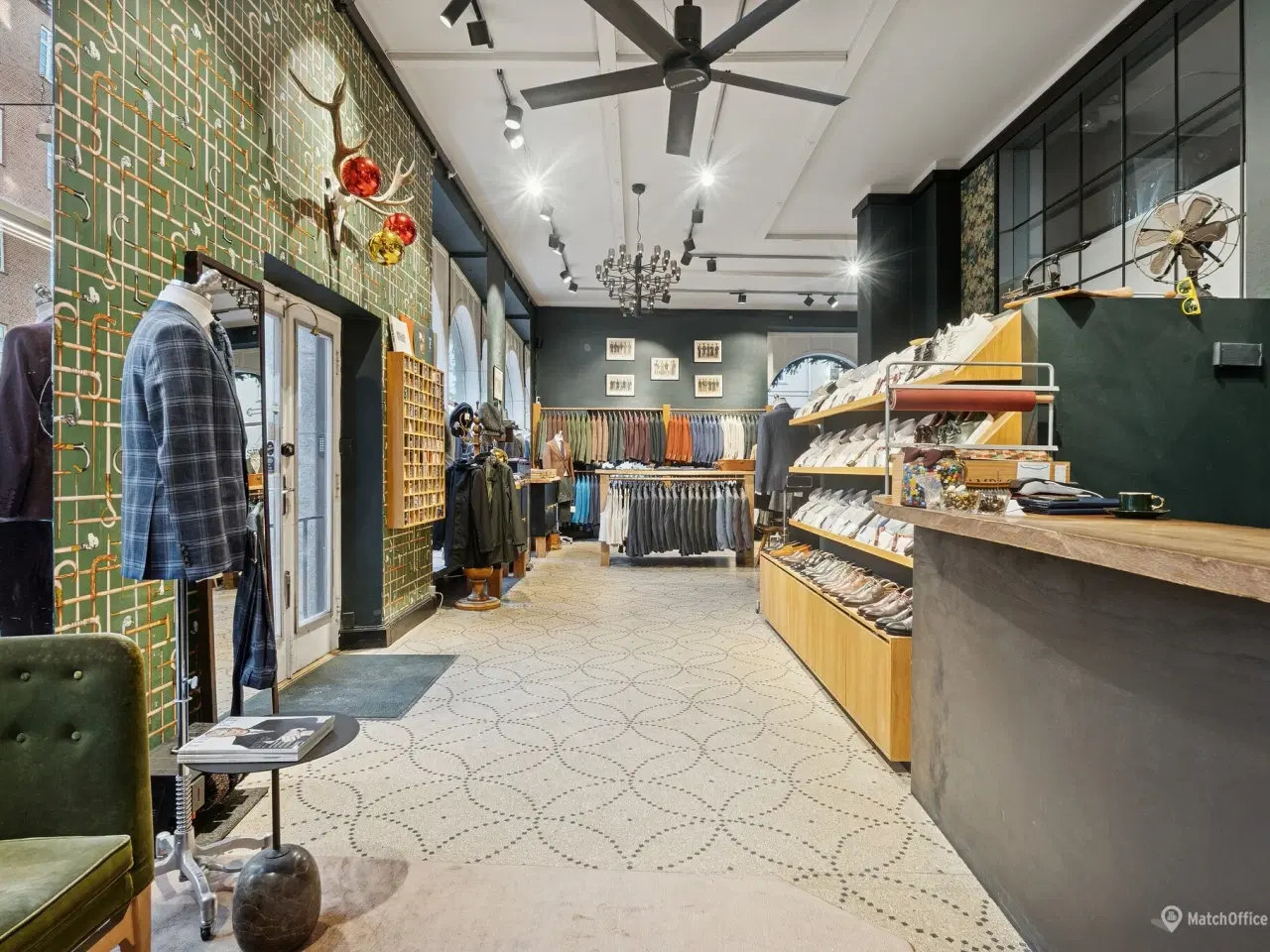 Billede 2 - Perfekt hjørnebeliggenhed på Esplanaden