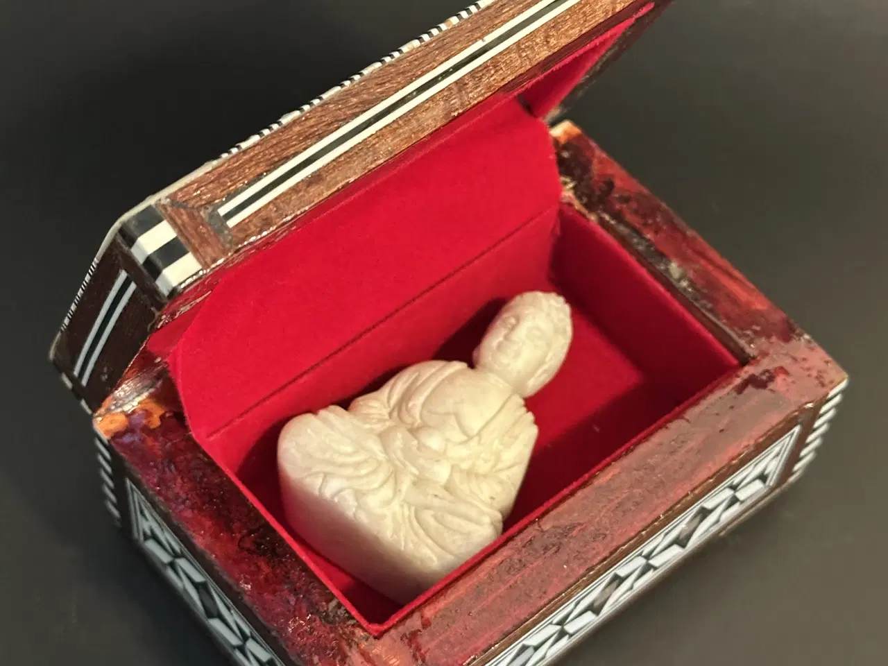 Billede 8 - Vintage egyptisk smykkeskrin med perlemor