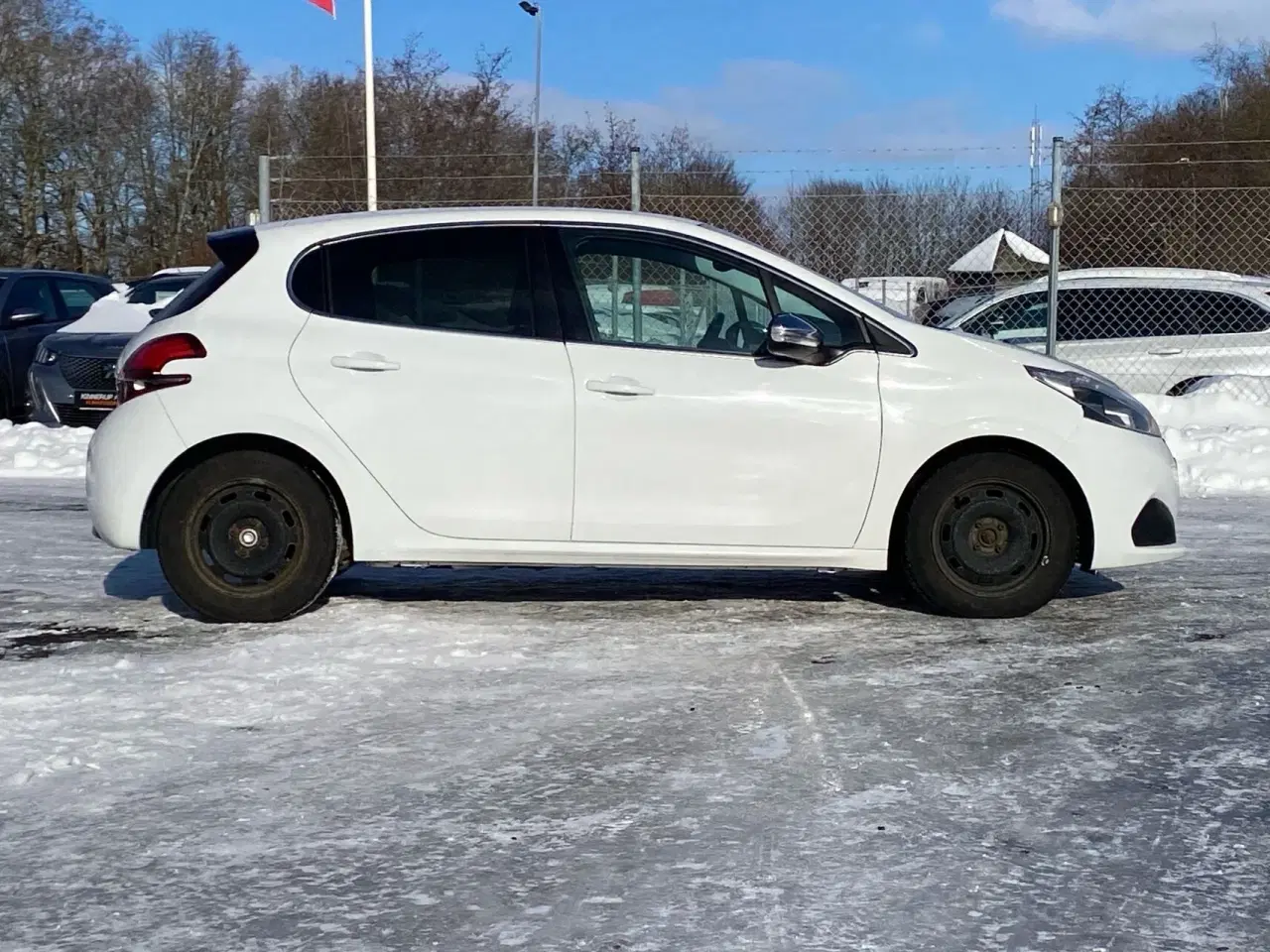 Billede 5 - Peugeot 208 1,6 BlueHDi Allure 100HK 5d