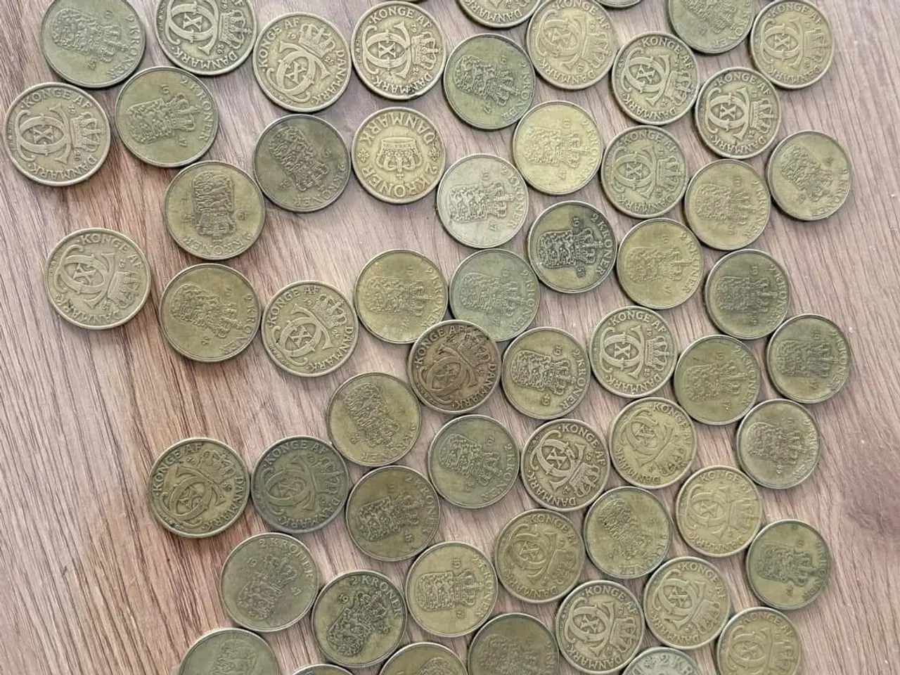 Billede 1 - Gule 2 kroner blandet - byd gerne 