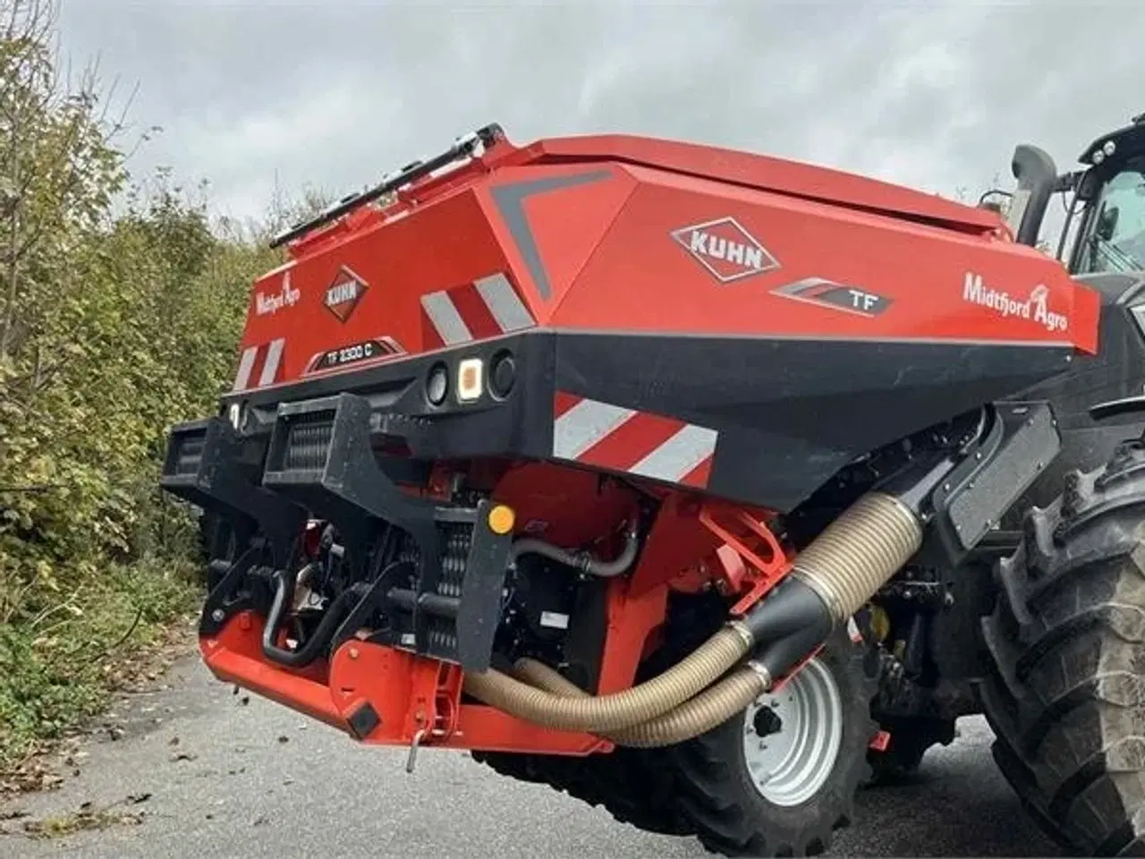 Billede 12 - Kuhn HR6040 med såmaskine  Med dobbelt kammer fronttank