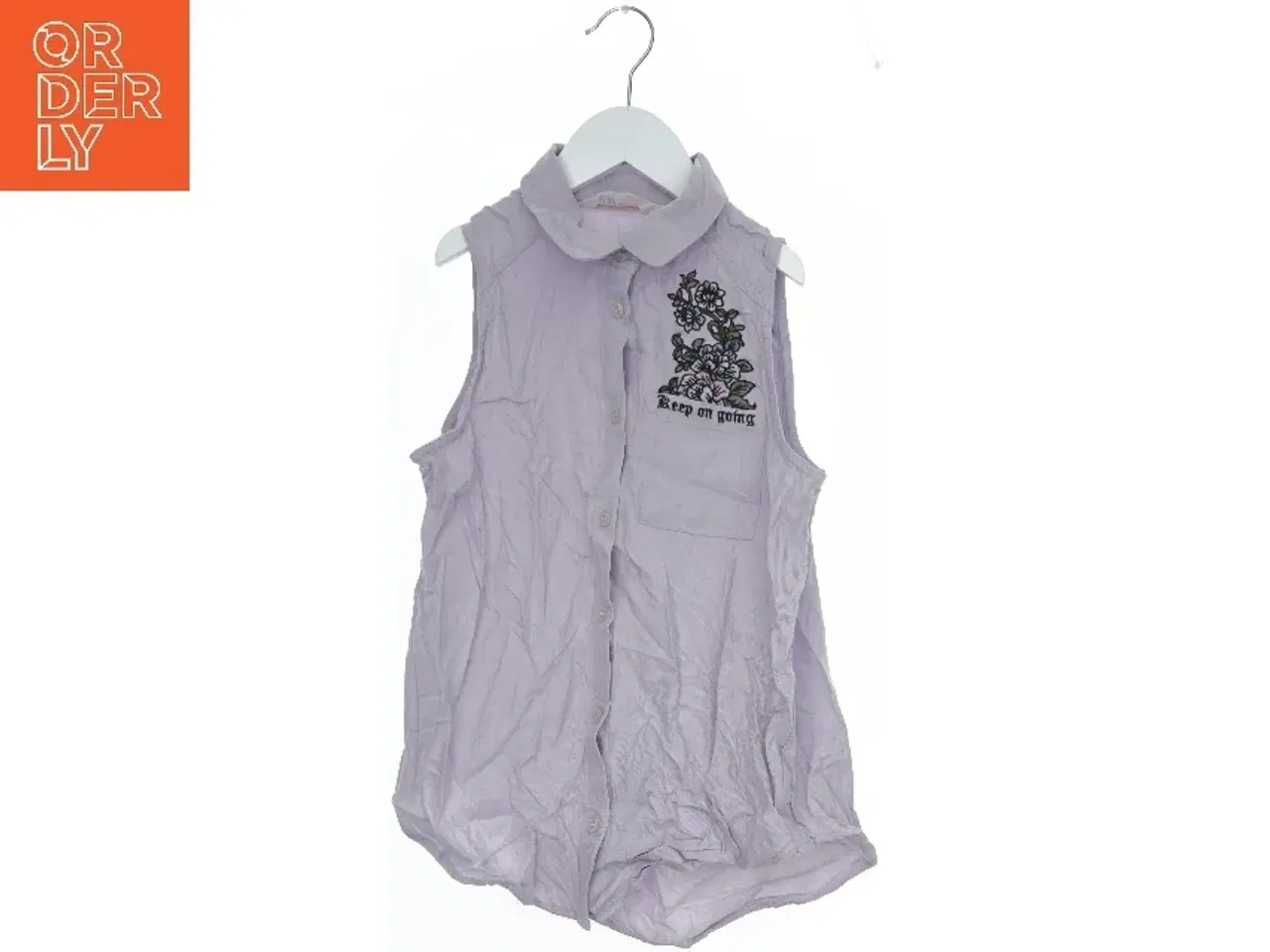 Billede 1 - Ærmeløs skjorte med broderi fra H&M (str. 146)