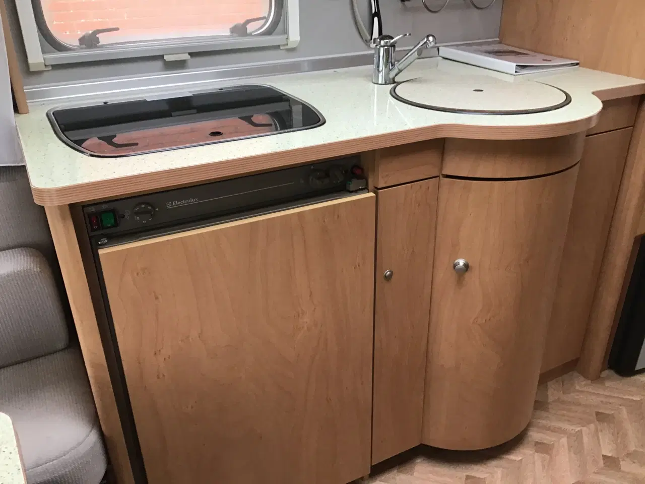 Billede 6 - Burstner 540/luftfortelt