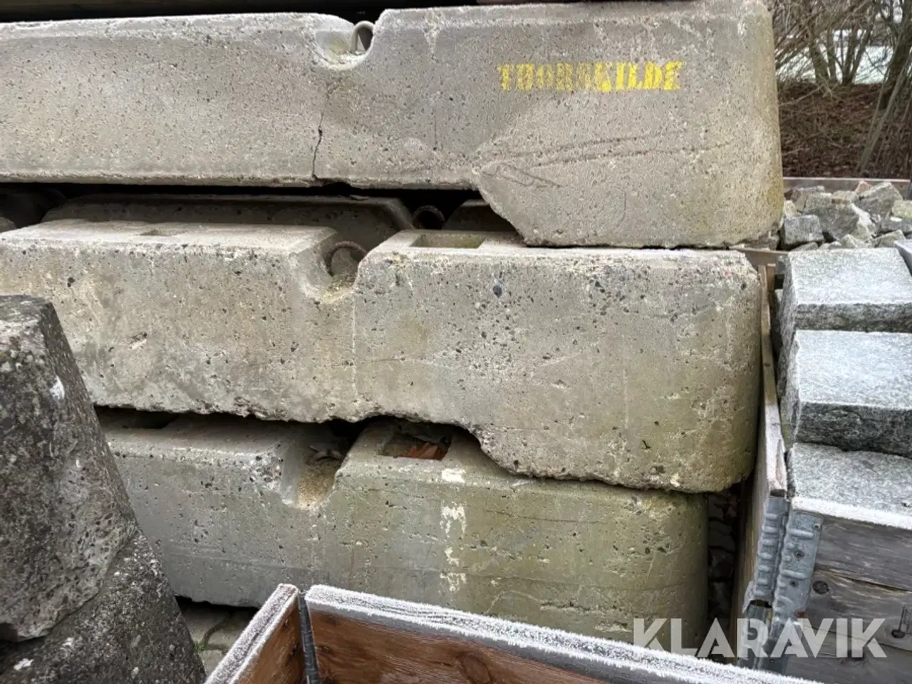 Billede 4 - Betonblokke og betonbarrierer 30 styk