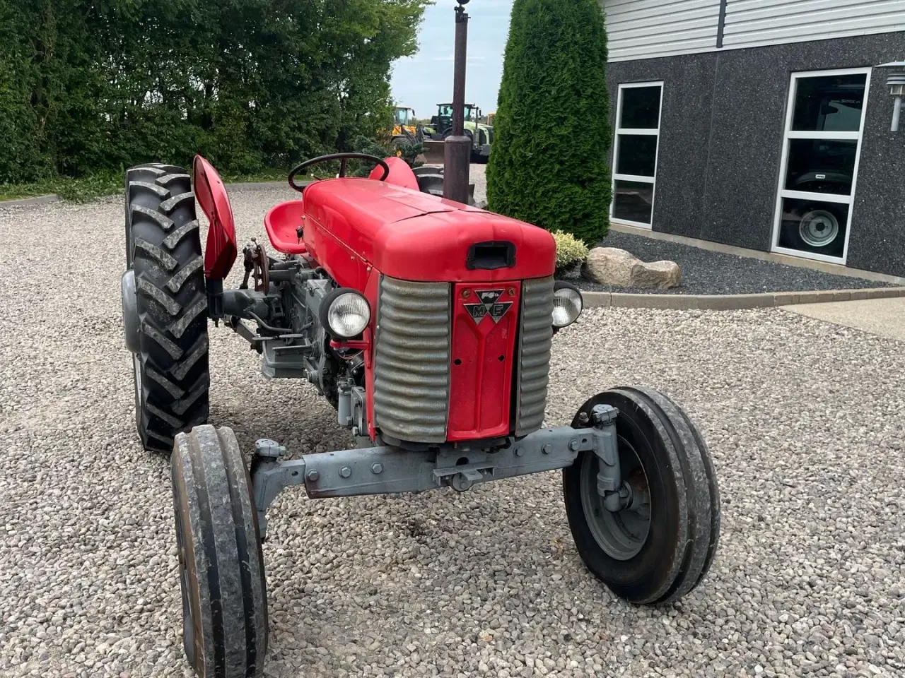 Billede 16 - Massey Ferguson 65 Med nye dæk