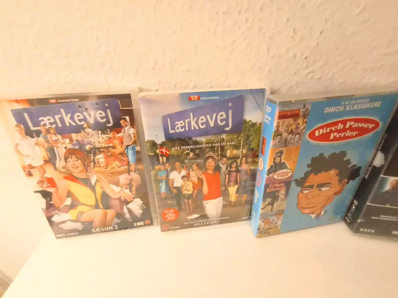 Billede 6 - Dvd serier som nye