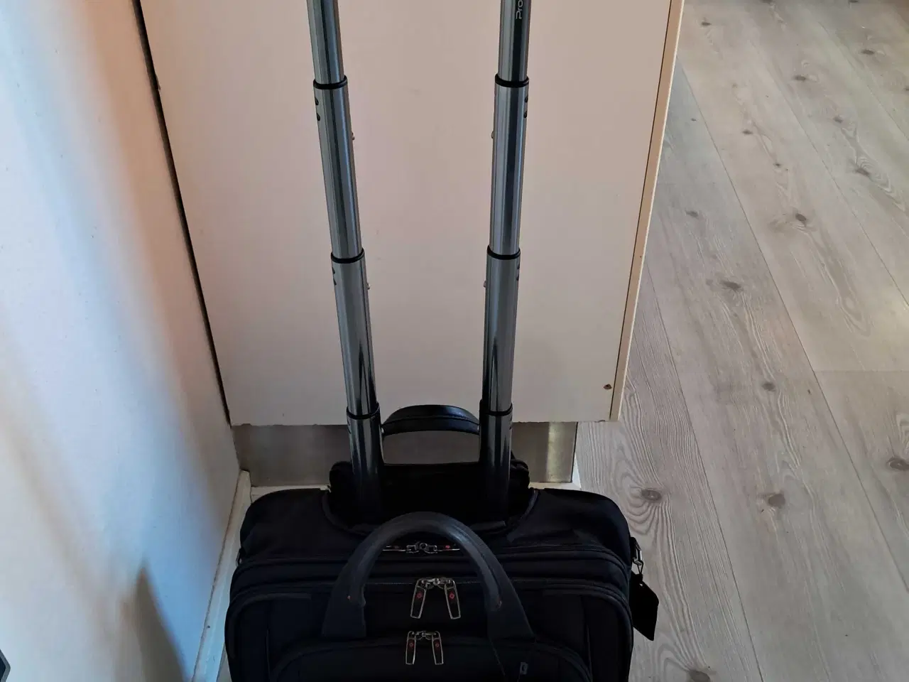 Billede 5 - Samsonite Pro-DLX 4 Rolling Tote 16.4"