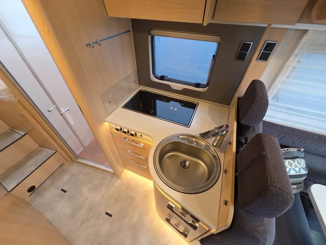 Billede 14 - Hymer B-MC T680 2,0 CDi BlackLine aut.