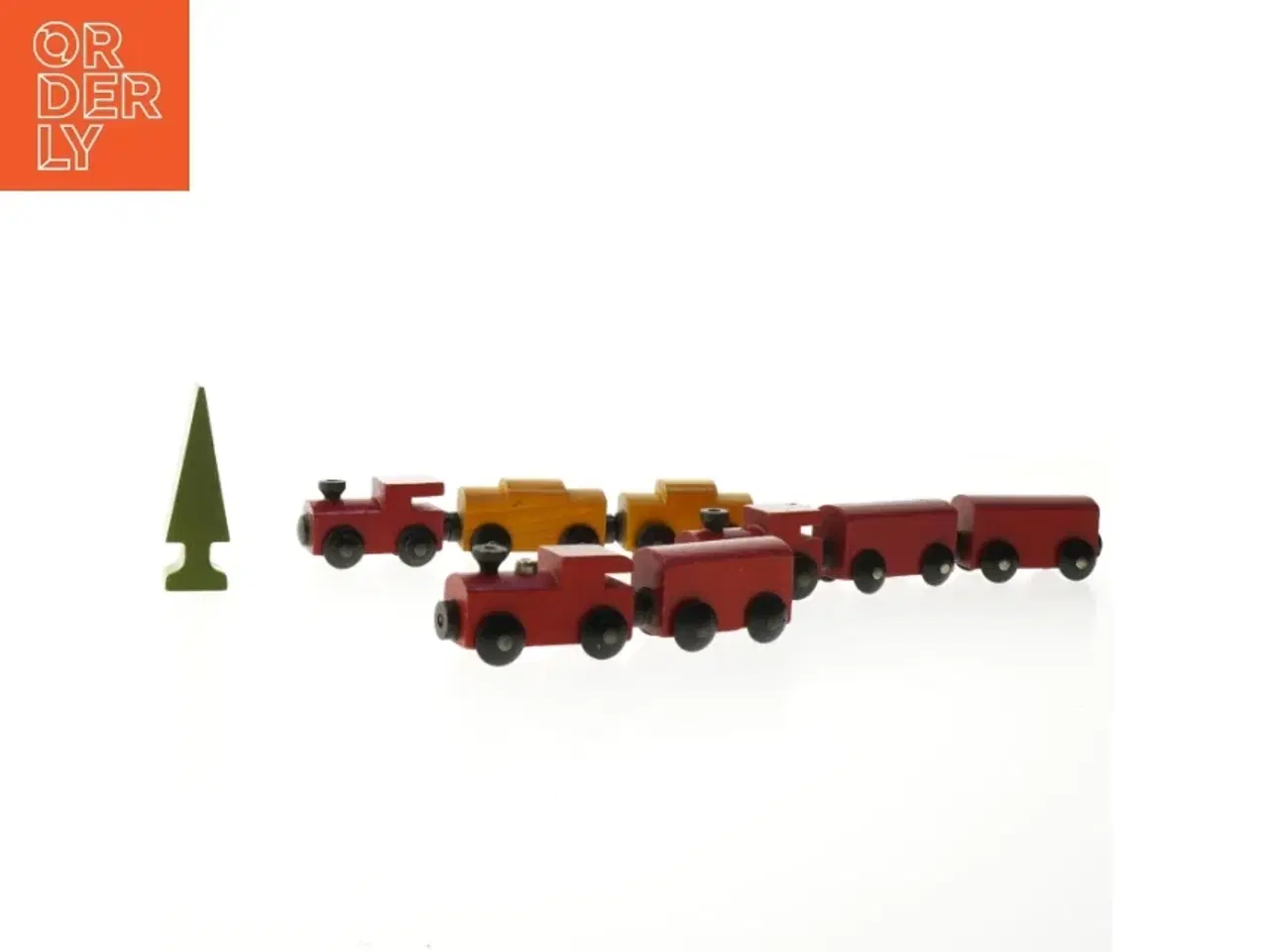 Billede 1 - Træ legetøjstog med træer (str. 8 cm)