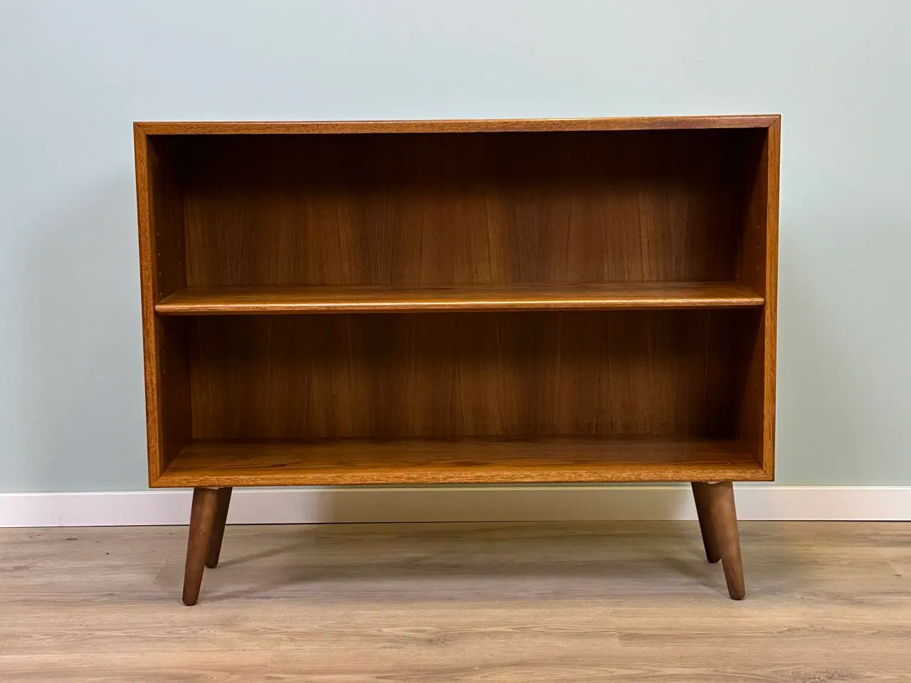 Billede 2 - Reol / Bogreol i teaktræ af Børge Mogensen 