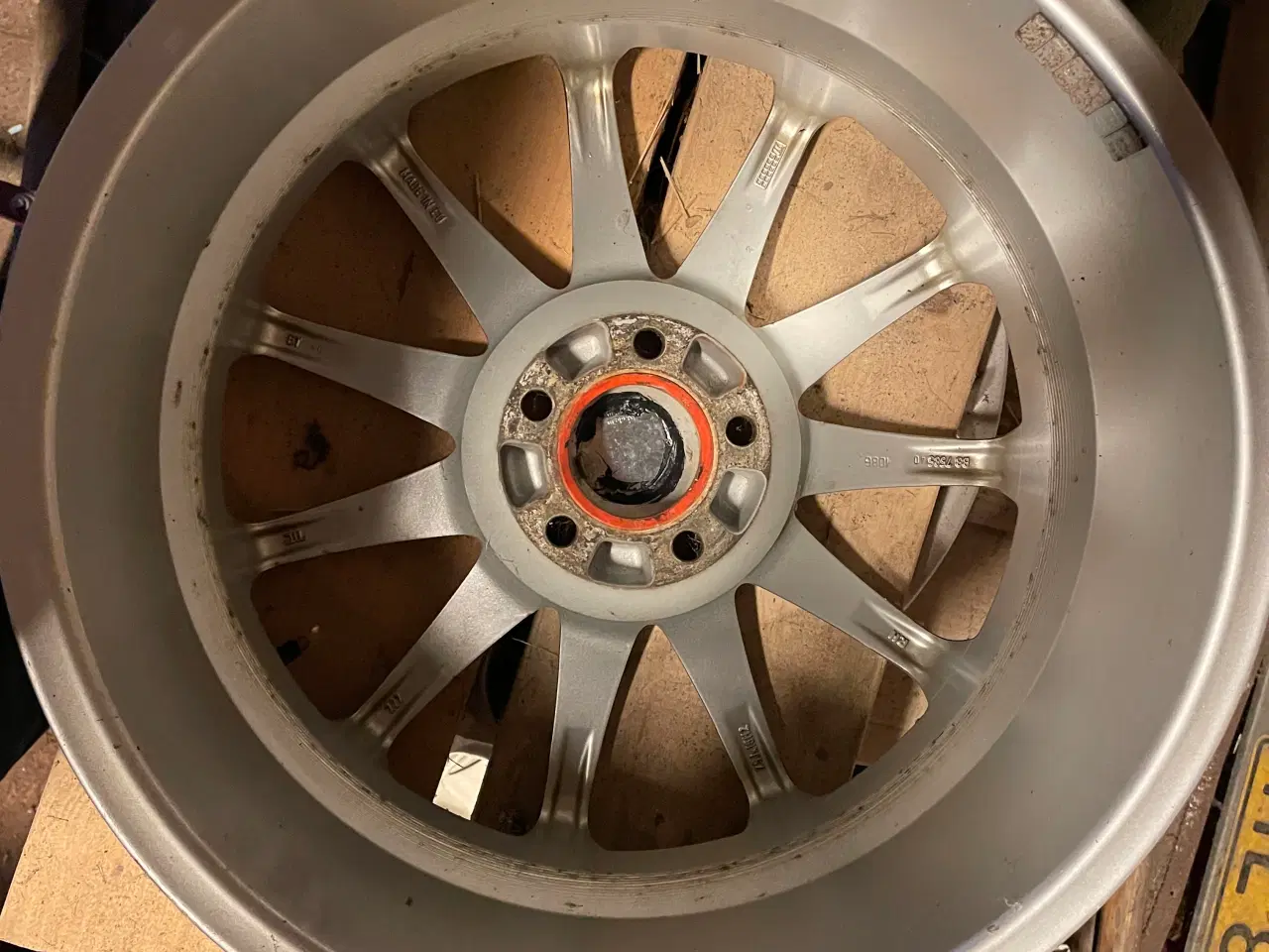 Billede 2 - Volvo 18” Alufælge