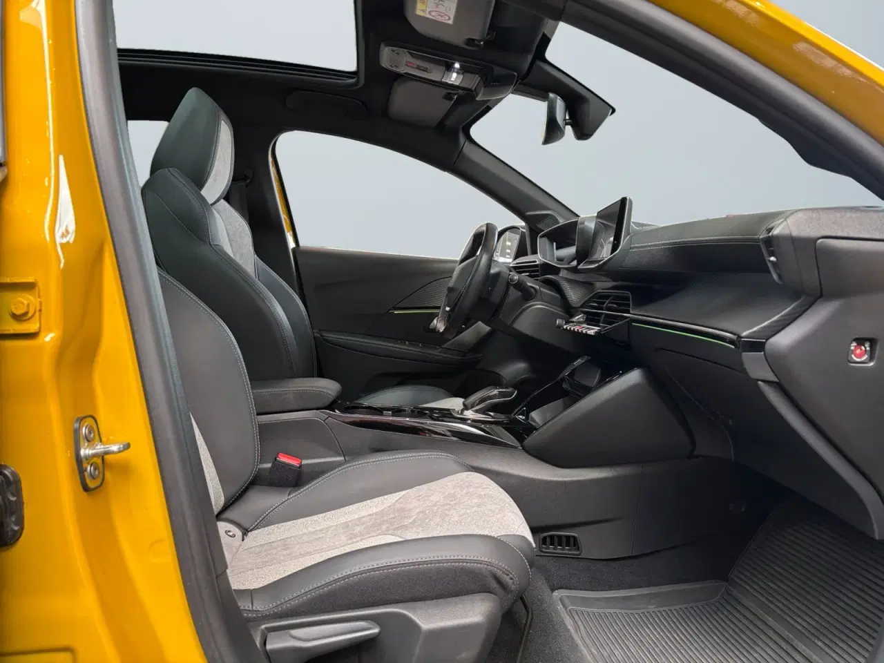 Billede 15 - Peugeot e-208 50 GT Sky