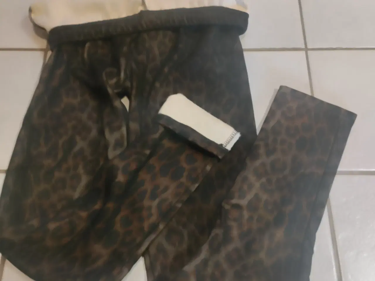 Billede 4 - Leopard Leggings med Inderfoer