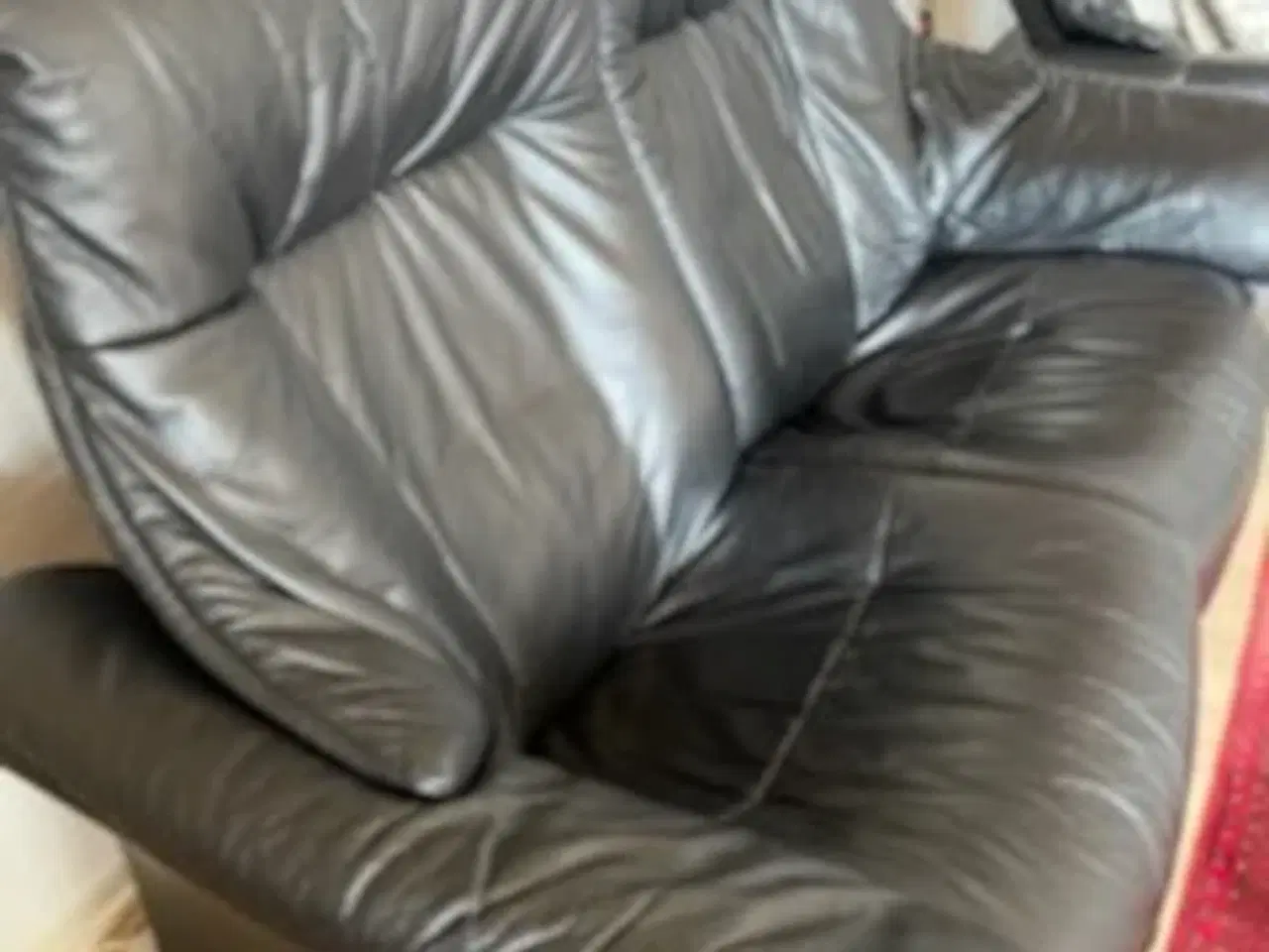 Billede 3 - Sort lædersofa, to-personers