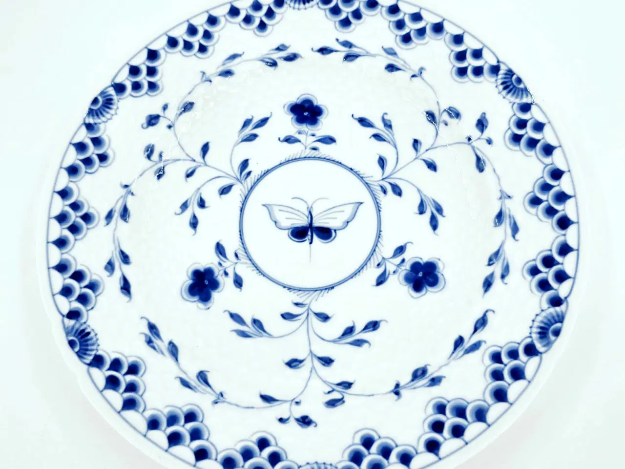 Billede 2 - Dickens Sommerfugl Middagstallerken Porcelæn 